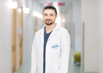 ვინ არის ახალგაზრდა ქართველი ექიმი, რომელმაც პაციენტის ტვინიდან ცოცხალი ჭია ამოიყვანა