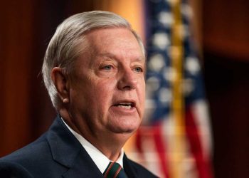 “ასე იყო ჩემბერლენი ჰიტლერის მიმართ, ხოლო ბაიდენი და ობამა პუტინის მიმართ” – რესპუბლიკელი სენატორი