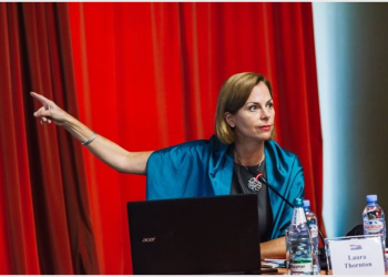 კარგი იქნება, ქართველმა ფერმერებმა ნეხვი ყველა სამთავრობო შენობის წინ დაყარონ! – ლორა თორნტონი საქართველოში პროტესტის მონაწილეებს მიმართავს