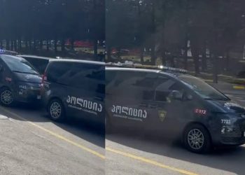 პოლიციის უპრეცედენტო მობილიზება – ადგილზე დაკავების მანქანები მიიყვანეს