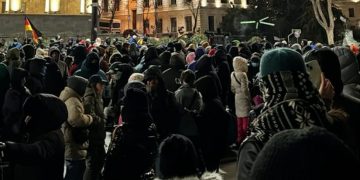 უწყვეტი პროტესტის 88-ე დღეს რუსთაველი ისევ გადაიკეტა