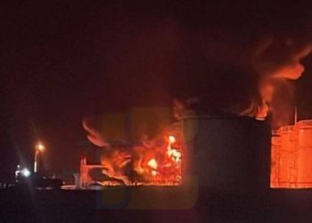 უკრაინამ რუსეთში ნავთობის 2 სამრეწველო ობიექტზე იერიში მიიტანა