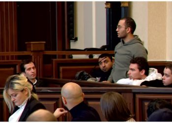 ,, თქვენ გავიწყდებათ, რომ არცერთი ადამიანი არ ვართ ნასამართლევი და არსებობს უდანაშაულობის პრეზუმფცია. სანამ სასამართლო ჩაქუჩს არ დაარტყამს, ჩვენ უდანაშაულოები ვართ” – ზვიად ცეცხლაძე