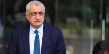 ,, მოვითხოვ დაკავებულების დაუყოვნებლივ გათავისუფლებას და აქვე გაფრთხილებთ” – მამუკა ხაზარაძე