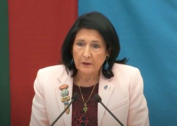 ოპოზიციის ლიდერები, აქტივისტები და ჩვეულებრივი მოქალაქეებიც კი, შესაძლოა, ციხეში ბუნდოვანი და პოლიტიკურად მოტივირებული ბრალდებით აღმოჩნდნენ – სალომე ზურაბიშვილი