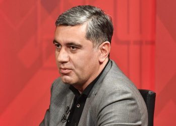 ,, ქარელმა თქვა მიშა სააკაშვილი მაშინაც @ლე იყო და დღესაც @ლეაო, ხოლო გრიგოლ ვაშაძემ თქვა მიშა ქარელი ვინ ჩემი @ლეაო” – ოქრუაშვილი