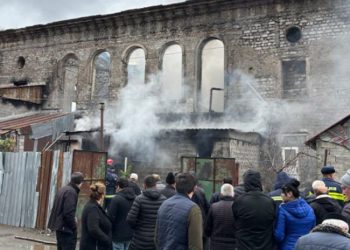 ბათუმში, “ოცნების ქალაქის” დასახლებაში ხანძარი გაჩნდა