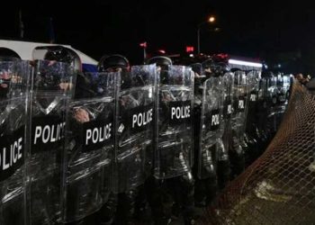 ხარებას რაზმი 9 აპრილის ქუჩაზე და მომიტინგეები საქართელოს ჰიმნით – რა ხდება რუსთაველზე