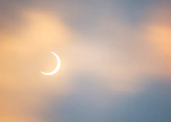 დღეს მზის ნაწილობრივ დაბნელებას ელოდებიან