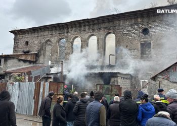 ბათუმში, “ოცნების ქალაქის” დასახლებაში ხანძარი გაჩნდა