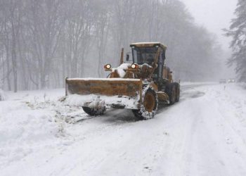 თოვის გამო გზებზე შეზღუდვები დაწესდა