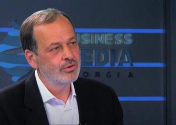 “სკინტლიანი ღორი კარგია და ძროხა – არა? მერე რა, თუ ლაბორატორიას არ აქვს აკრედიტაცია?” – პაპაშვილი