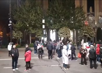 უწყვეტი პროტესტის 147-ე დღე – რუსთაველის გამზირი გადაიკეტა