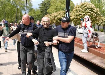 “რეჟიმის მონა მილიციის აღდგომა რუსთაველზე” – ჯგუფი “ფარი” განცხადებას ავრცელებს