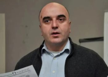 პროკურატურის თანამშრომლები „ადამიანის უფლებათა ცენტრის“ ხელმძღვანელის, ალეკო ცქიტიშვილის საცხოვრებელ სახლშიც შევიდნენ