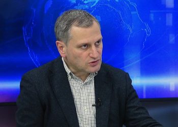„მე არ წარმოვადგენ ამ ოპოზიციას, მე მას ვემიჯნები“ – არმაზ ახვლედიანი