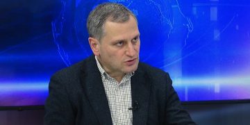 „მე არ წარმოვადგენ ამ ოპოზიციას, მე მას ვემიჯნები“ – არმაზ ახვლედიანი