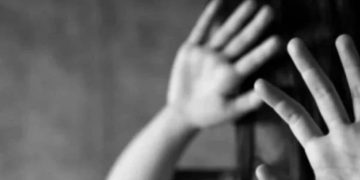 “საღორეში დედამისი მხოლოდ წყალს და პურს აწვდიდა… ამბობს, 5 დღე ვიტანჯებოდიო” – ინტერვიუ 7 წლის ბავშვის მამიდასთან (ვიდეო)