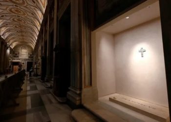 ვრცელდება პაპ ფრანცისკეს საფლავის კადრები