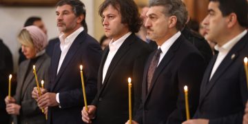 „კაგებე“ და „დიფ სთეითი“ – კობახიძის პოლიტიკური განცხადება სამებაში, პანაშვიდზე