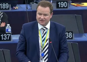 „ახალი არჩევნები უნდა ჩაატაროთ, რადგან გჭირდებათ გარკვეული ახალი ლეგიტიმაცია, ჩვენ ვიხილეთ დარღვევები არჩევნების დროს. თქვენ უნდა გააკეთოთ ყველაფერი ძალადობის შესაჩერებლად და უნდა გაათავისუფლოთ პოლიტიკური პატიმრები“ – შვაბე