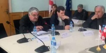 ხალხის არჩეული დეპუტატების უპასუხისმგებლობის გამო, ბავშვებისთვის გამოყოფილი თანხა ბიუჯეტში ვერ აისახა – რა მოხდა დღეს წალენჯიხის საკრებულოს სხდომაზე?