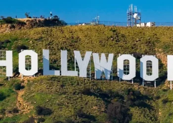 ტრამპმა ჰოლივუდის გადასარჩენად 100-პროცენტიანი ტარიფები დაუწესა ფილმებს, რომლებიც ამერიკაში არ იქნება გადაღებული