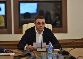 ,, რომ დასცლოდათ ამათ და რომ არა ბიძინა ივანიშვილის, ქართველი ხალხის ღირსება, გააკეთებდნენ დიდ გაზის კამერებს და ერთიანად მოგვიღებდნენ ბოლოს” – ალუდა ღუდუშაური