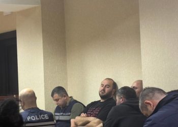 18 წლის ბიჭის მკვლელობა “რატის ბარში” – ბრალდებულებს პატიმრობა შეეფარდათ