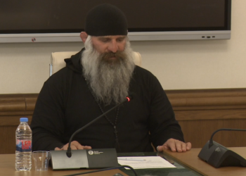 ,,ახალაია სპეცრაზმელს [ეუბნება] „თუ რამე დაუმორჩილებლობა იქნა, პირდაპირ თავში“. ანუ, ბრძანება მისცა, რომ შეეძლოთ ლიკვიდირებაც მოეხდინათ” – ლუკა კურტანიძე