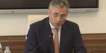 „იმედის“ დახურვის გადაწყვეტილება ბოლო-ბოლო ბადრიმ [პატარკაციშვილმა] მიიღო. ბადრი ფაქტობრივად, ცხოვრებიდან გავიდა იმ მომენტში” – ირაკლი რუხაძე