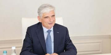 ქუთაისის საერთაშორისო უნივერსიტეტის რექტორი, გია ხუბუა თანამდებობას ტოვებს