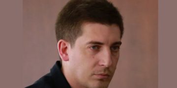 (ვიდეო) – “ირაკლი, ყური ახლაც წითელი გაქვთ თქვენ” – დგებუაძე ამტკიცებს, რომ ყური სიცხეში უწითლდება და სიცივეში – არა