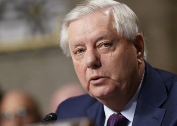 “რუსეთს ეკონომიკა დაემსხვერა…” – ახალი სანქციების კანონპროექტს სენატის ფართო მხარდაჭერა აქვს – სენატორი