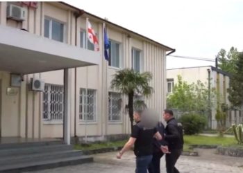 სამეგრელოს პოლიციამ განსაკუთრებით დიდი ოდენობით ნარკოტიკი ამოიღო – დაკავებულია 2 პირი