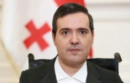 “ის, ვინც ამბობს, რომ ამ კანონს დემოკრატია მართავს, ან ძალიან გულუბრყვილოა ან ჭკვიანურად მოტყუებული” – სიმონ პეტრიდისი FARA-ზე