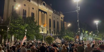 უწყვეტი პროტესტის 192-ე დღე-რუსთაველის გამზირი გადაიკეტა