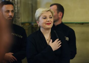 თიკა რუხაძემ მინისტრად დანიშვნის წინა დღეს 8100 ევროიანი ჩანთა იყიდა – დეკლარაცია