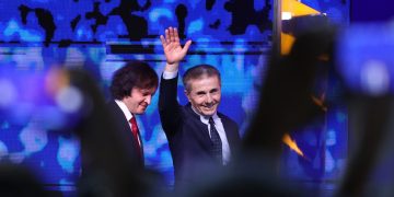 “ოცნების” განცხადება ბიძინა ივანიშვილზე – “2 თვეც არ იკავებდა თანადებობას”
