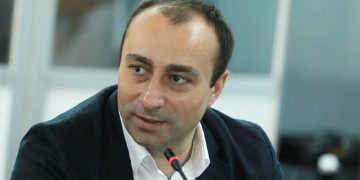 “შსს–ს განყოფილებაში გახდა შეუძლოდ და საავადმყოფოში გარდაიცვალა” – ნაცემი ადამიანი პირდაპირ განყოფილებაში გადაიყვანეს – რას აცხადებს შსს