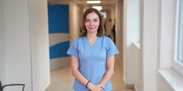 პირველად საქართველოში პრესბიოპიის მკურნალობა პრესბიონდ ლაზერით – სად, როგორ, რომელი მაღალტექნოლოგიური აპარატით ტარდება კვლევა?