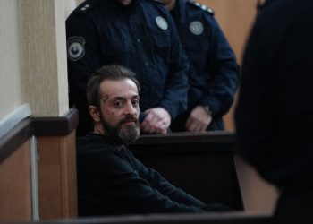 სახლის ჩხრეკის ყალბი ოქმი (?) – მოწმე პოლიციელი და მოსამართლე სხდომაზე ერთდროულად ყვიროდნენ