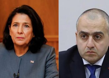 “არცხვენს გვარს და წინაპრებს… ბილწსიტყვაობა მოიკითხეთ გიორგი გამსახურდიას კედელზე” – სალომე ზურაბიშვილი