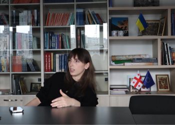 „რავი, ამ მორალური ფსკერით რანაირად აპირებთ რეჟიმს მოუგოთ, წარმოდგენა არ მაქვს“