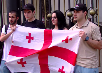 მსვლელობა სამედიცინო უნივერსიტეტიდან – ისინი ილიაუნთან სტუდენტებს შეუერთდებიან