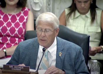 როჯერ უიკერი: რუსეთთან პარტნიორობის კულტივირებით ქართულმა ოცნებამ ევროინტეგრაცია შეაჩერა