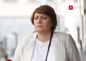 ,,მოვეშვათ პარტიების თვლას და ისევ ჩვენი თავების დატოლებას ვინმესთან“ – ელენე ხოშტარია