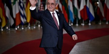 სომხეთის ყოფილ პრეზიდენტს, სერჟ სარქისიანს ქრთამის აღებისთვის ბრალი წაუყენეს