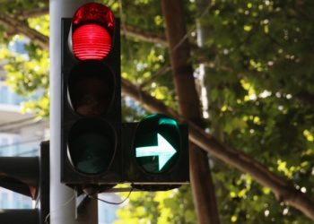 დიღმის, ჩუღურეთის და საბურთალოს რაიონში არსებული შუქნიშნების ნაწილი დროებით გამორთულია – მერია