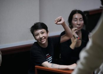 ,, მე კი მკიდია და „გამიტრუხდა“ ეს იზოლატორში შესვლა-გამოსვლა, მაგრამ რას აპირებთ?” – თათია აფრიამაშვილს ხვალ სასამართლო აქვს